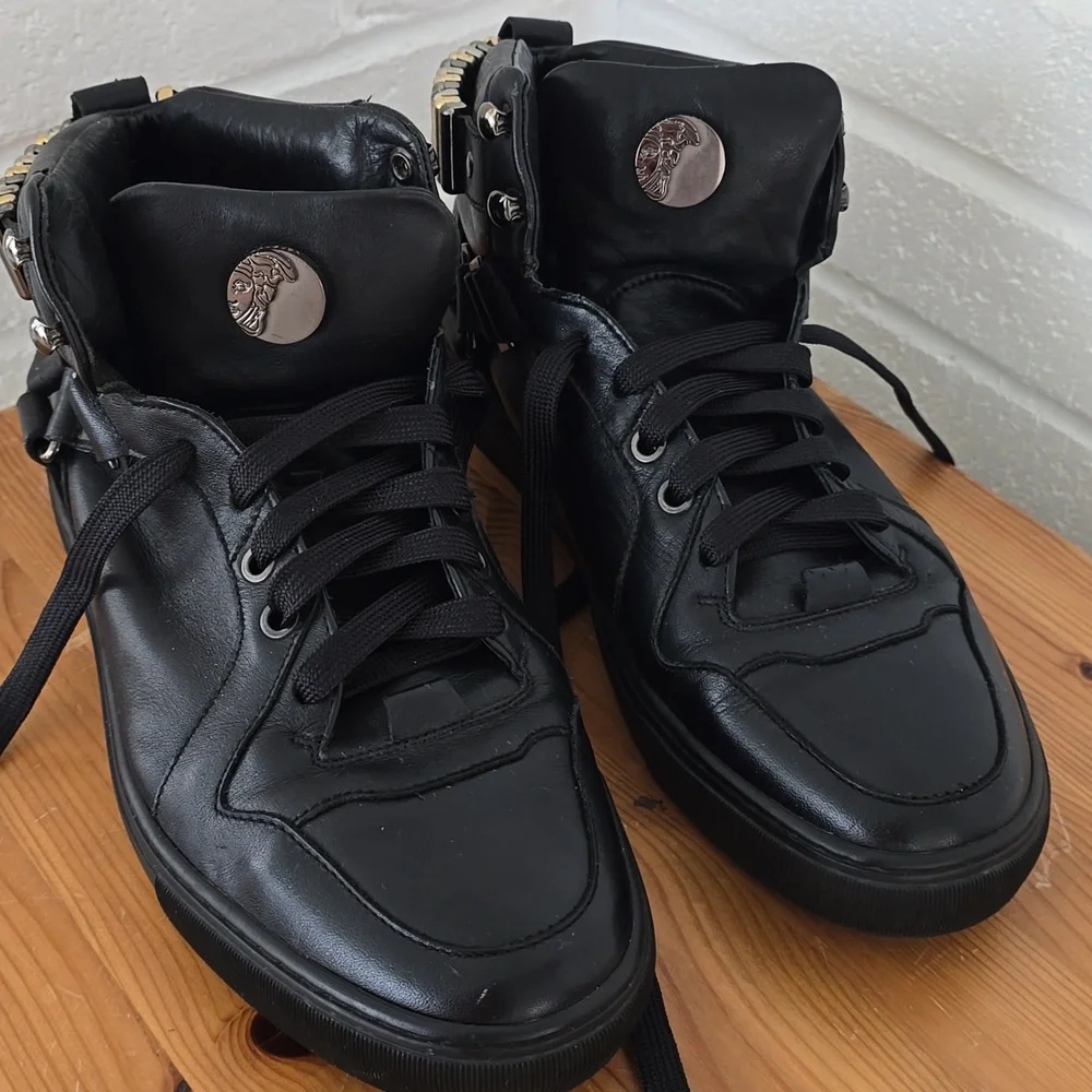 Versace Collection Black Leather Medallion High Top Sneakers Size 41 - Picture 2 of 13
